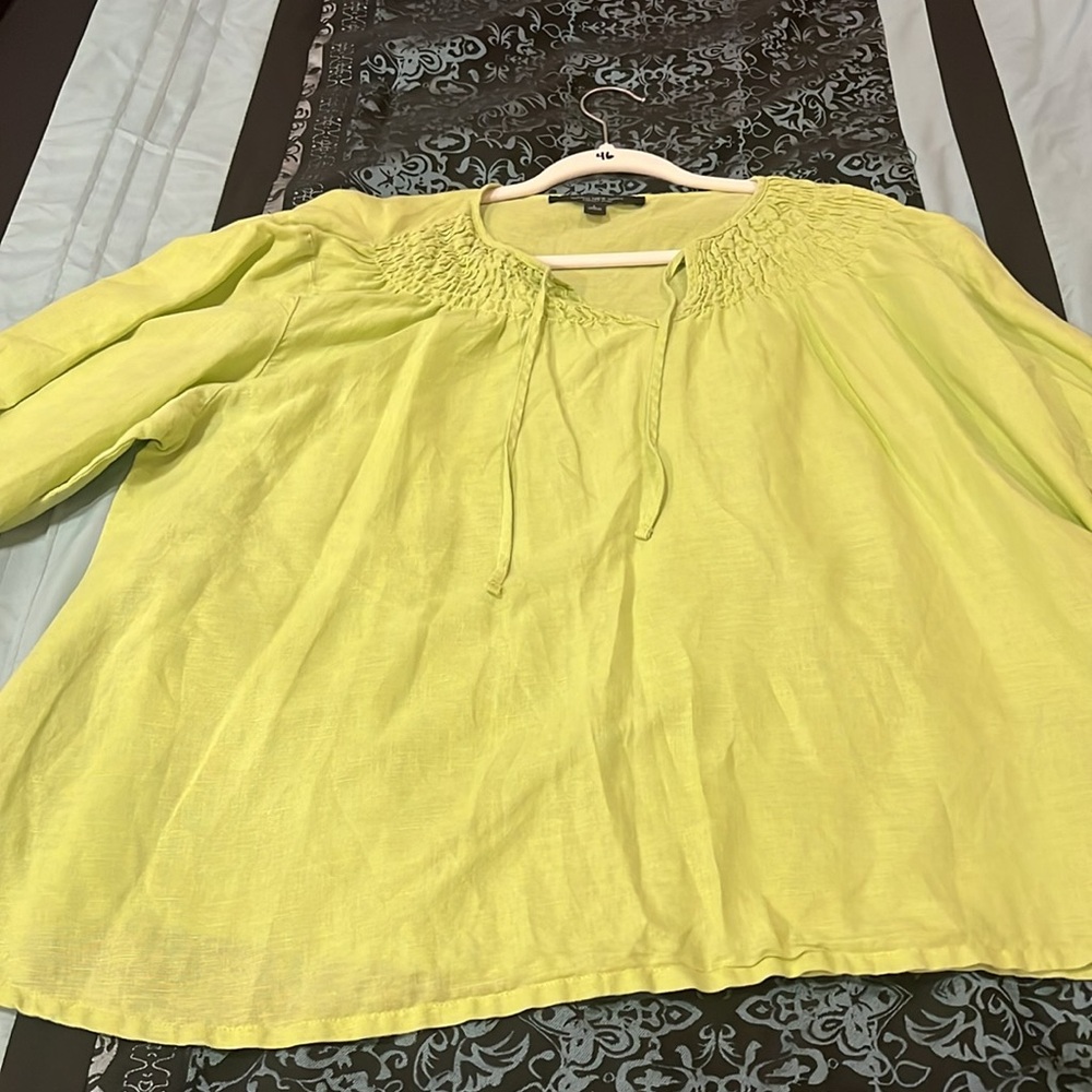 MARC NEW YORK Women's Yellow Top, size large - Picture 2 of 8